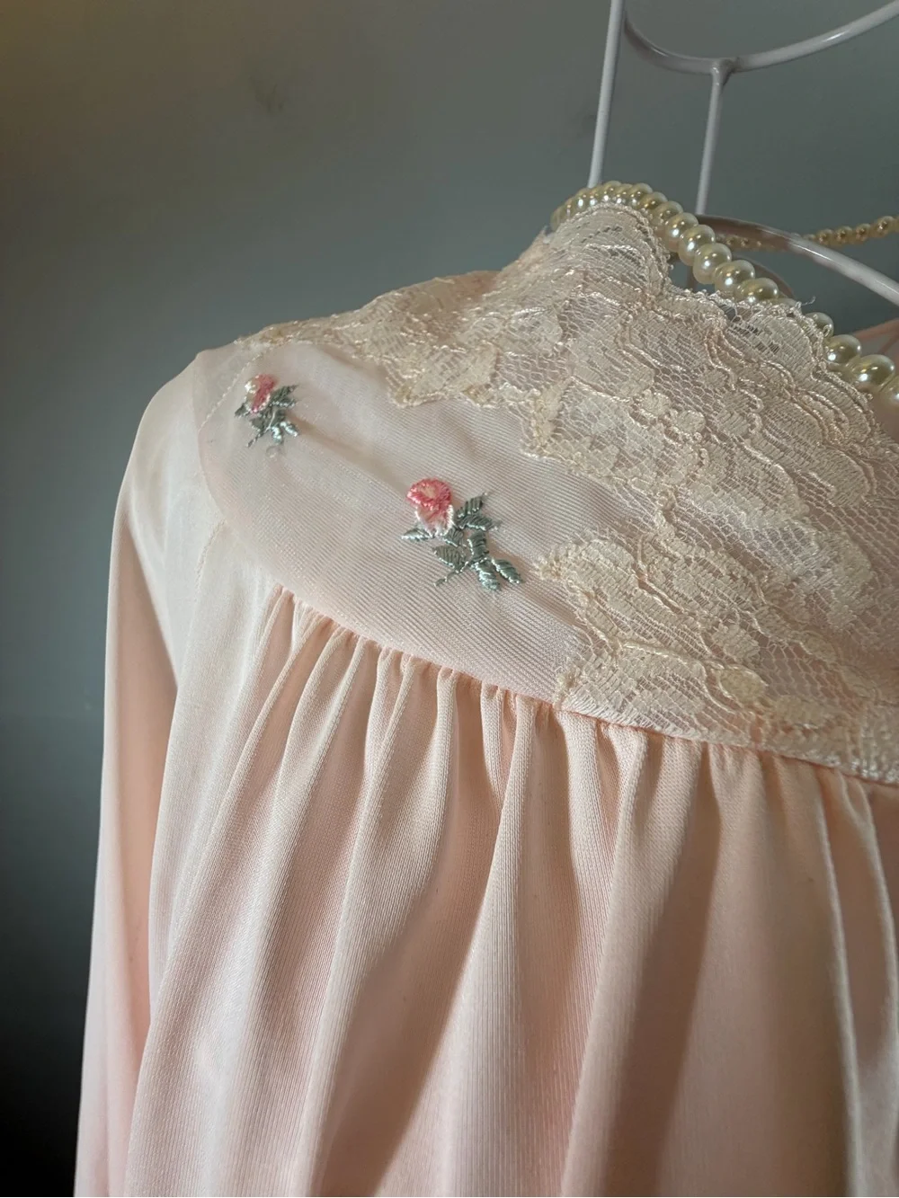 Vintage Shadowline Nylon Long Pink Lace-Trim Nightgown Size M Flawed see below